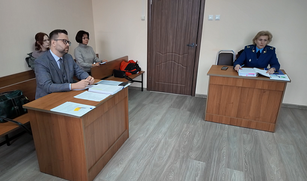  Прошло предварительное заседание по делу экс-мэра Владимира Шарыпова 